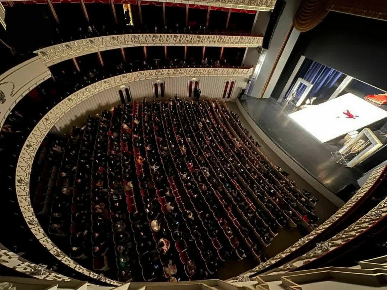 استقبال پرشور مردم از جشنواره تئاتر فجر