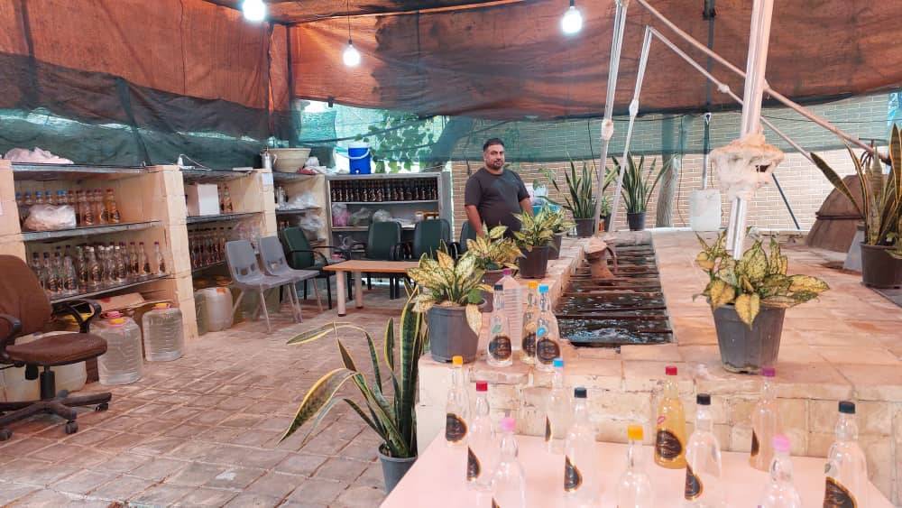 خرید گلاب اصل قمصر کاشان در تهران از کارگاه تولیدی گلاب و عرقیات معلی