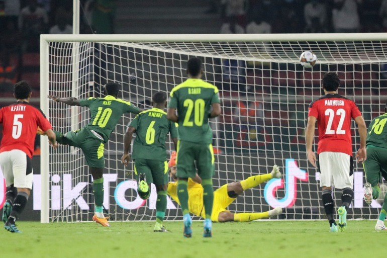 سنگال در ضربات پنالتی مصر را شکست داد و قهرمان شد / دست کی‌روش به جام نرسید + عکس