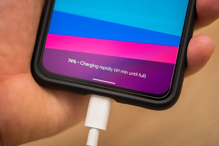 ۷ ترفند برای شارژ تلفن همراه در سریع ترین زمان ممکن