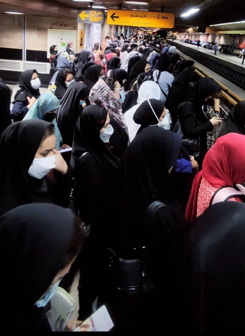 عکس/ &rlm;شنبه ۶ شهریور مترو تهران!