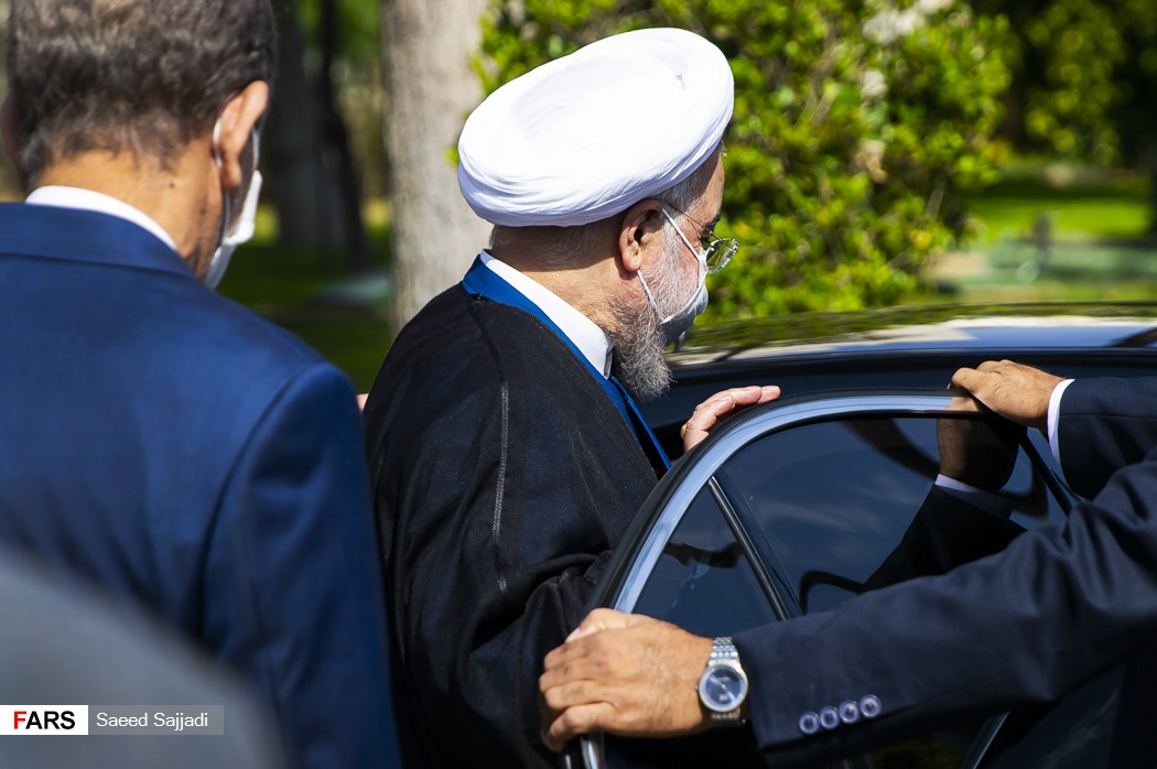 روحانی در 3 ماه سالجاری 55 هزار میلیارد تومان پول جدید چاپ کرد / معطلی 6 ماهه ترخیص سموم کشاورزی از گمرک