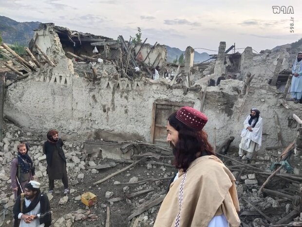 ۲۵۵ کشته و ۱۵۰ زخمی در زلزله قوی در جنوب شرقی افغانستان + عکس و فیلم