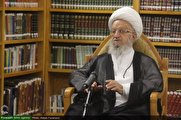 تضعیف‌ نیروی‌ انتظامی‌ کشور از‌ خطرناک‌ترین اهداف دشمن برای‌ به‌ مخاطره‌ انداختن موجودیت ایران اسلامی است