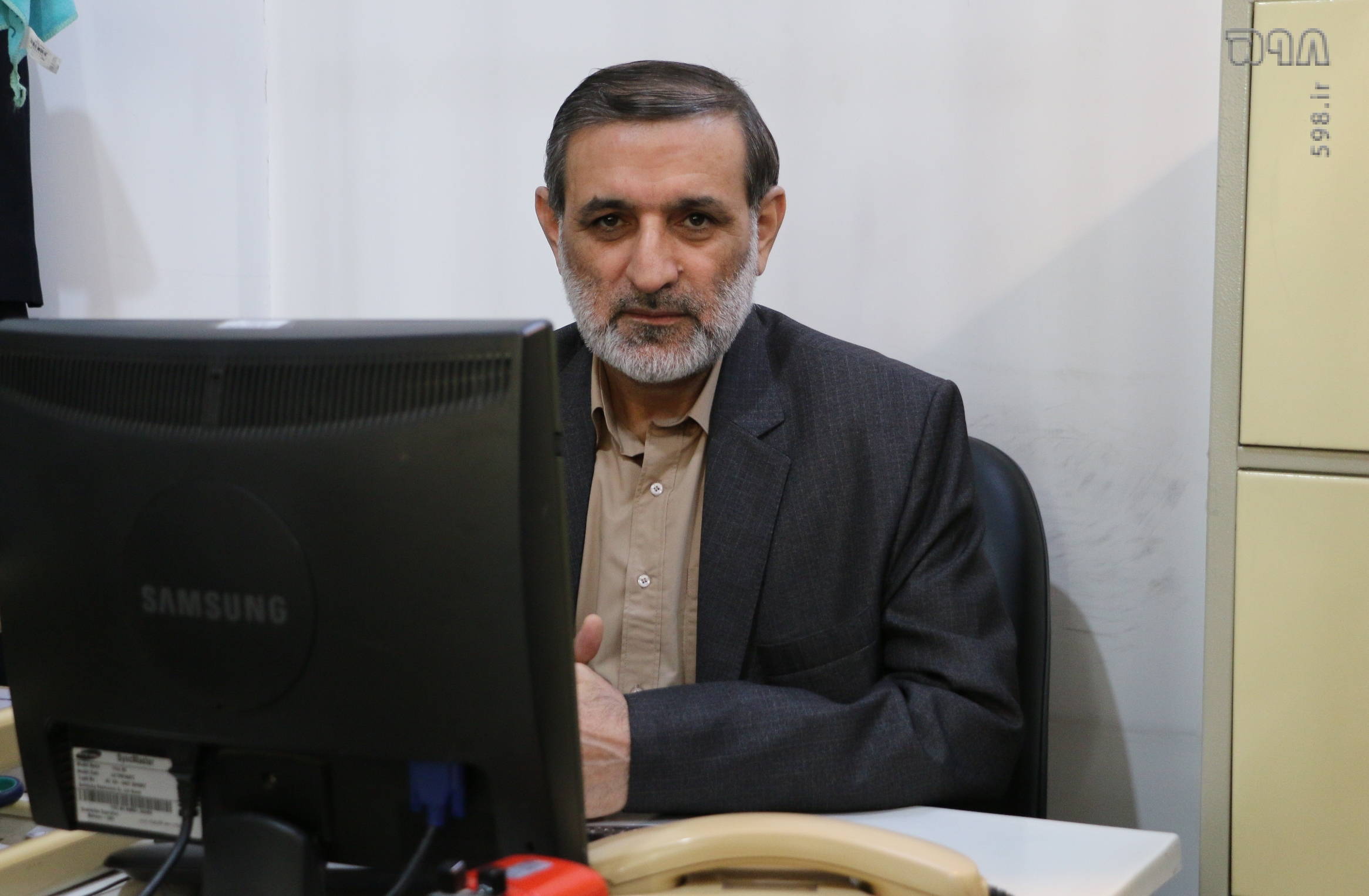 در گفت‌وگو 598 با دکتر شرف‌الدین مطرح شد: در اغتشاشات اخیر چه عواملی بخشی از جامعه را به خیابان‌ها کشاند؟! / از عوامل بیرونی تا ضعف حاکمیت در توجه به خواسته‌های نسل جدید