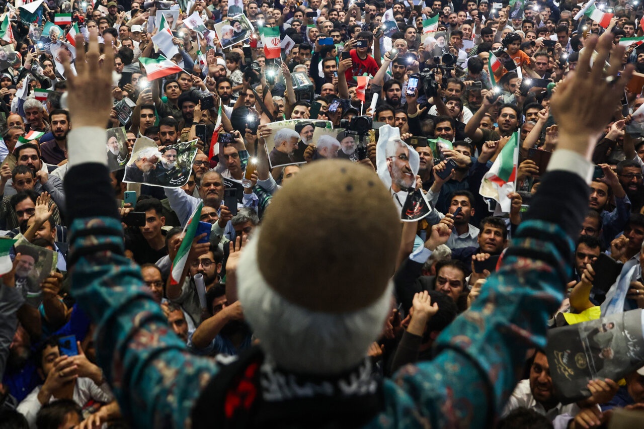 ۸ سال رکود با مذاکره آقایان بر کشور تحمیل شد + گزارش تصویری