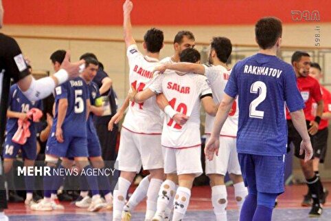 ازبکستان هم جلوی غول آسیا تسلیم شد/ فوتسال ایران به نیمه نهایی رسید