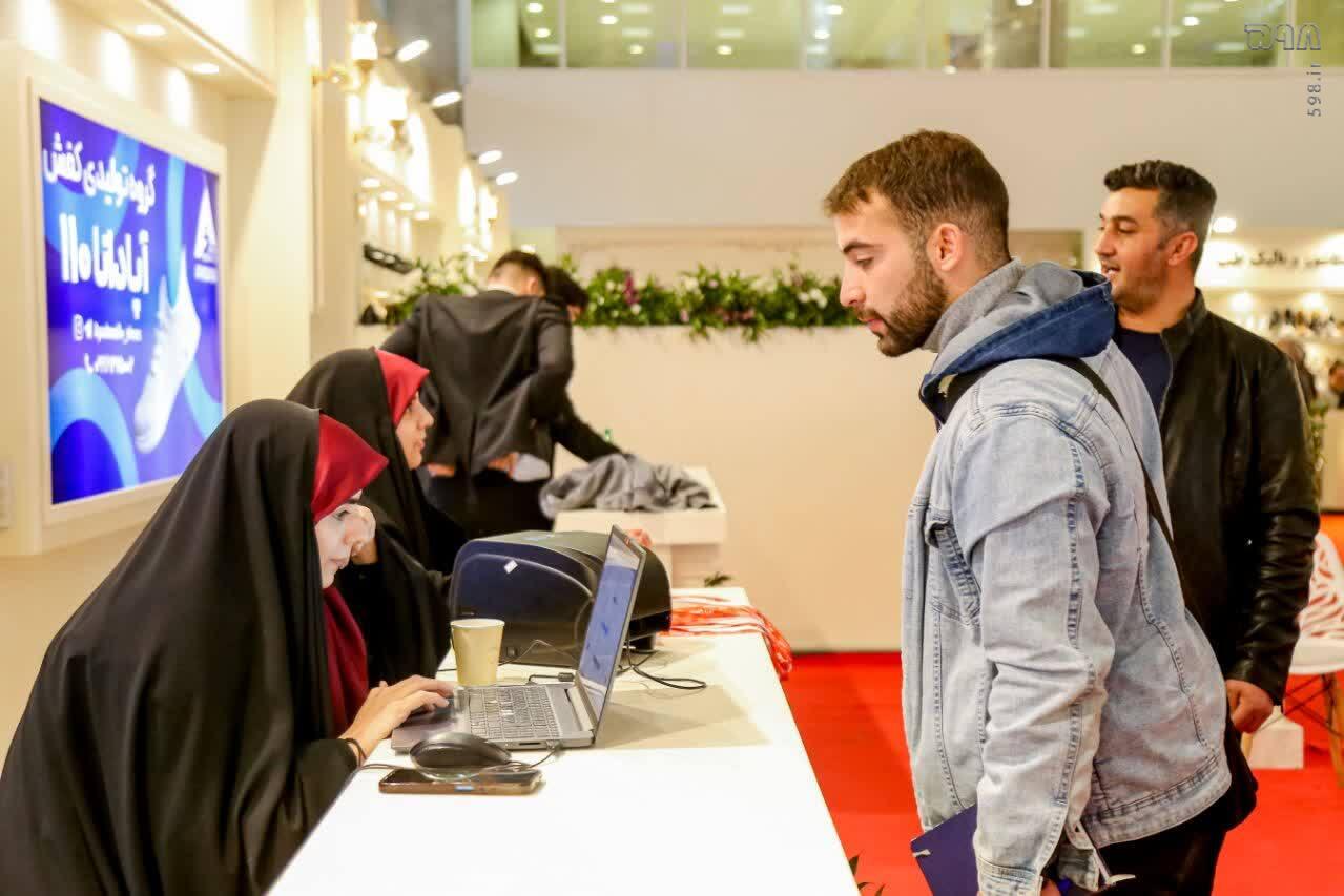 نمایشگاه کفش امسال با تأکید بر هویت ملی و حمایت از تولید داخلی برگزار شد