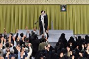 رهبر انقلاب: آمریکا به همت ملت‌های منطقه از این منطقه خواهد رفت