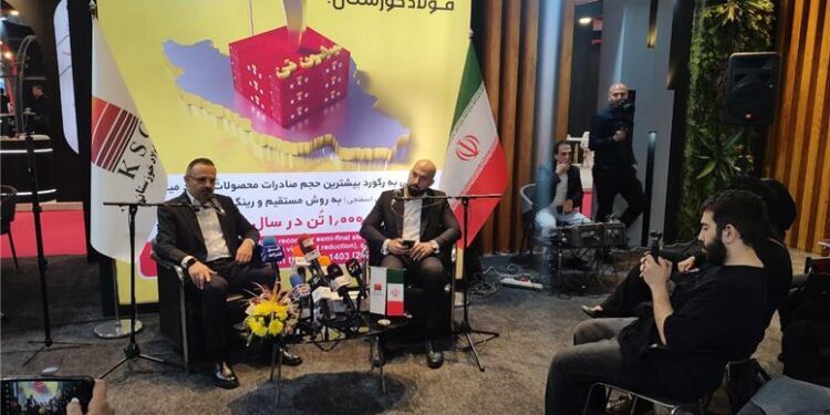 نشست خبری مهندس رضا وکیلی معاون فروش و بازاریابی شرکت فولاد خوزستان در نمایشگاه بین‌المللی ایران اکسپو ۲۰۲۵