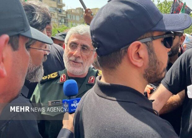 تشییع پیکر ۶۰ شهید اقتدار در تهران؛ تجلی وحدت و استکبارستیزی در محرم + تصاویر