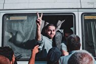تصاویر/ لحظه رسیدن اسرای آزاد شده فلسطینی به غزه