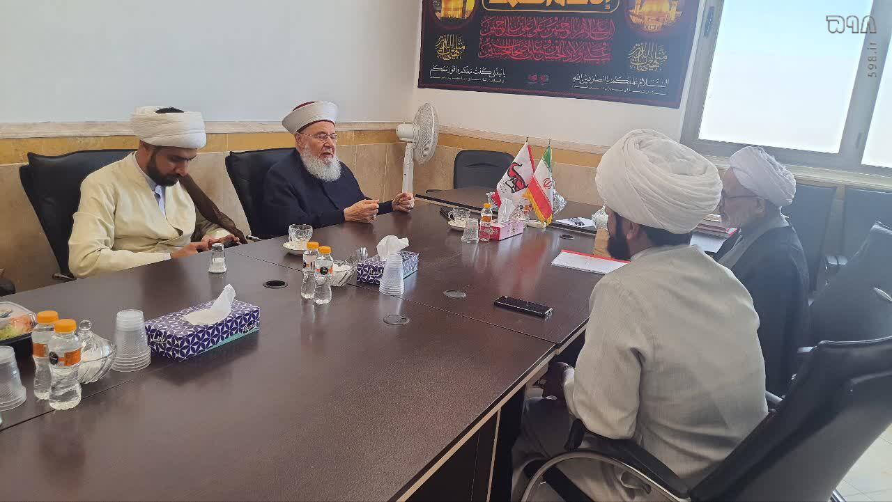 دیدار رئیس تجمع علمای لبنان با مسئولان کمیته فرهنگی و آموزشی اربعین در قم دیدار رئیس تجمع علمای لبنان با مسئولان کمیته فرهنگی و آموزشی اربعین در قم