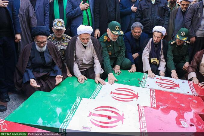 تشییع شهدای گمنام