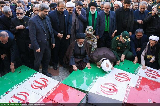 تشییع شهدای گمنام