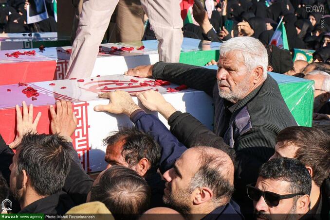 تشییع شهدای گمنام