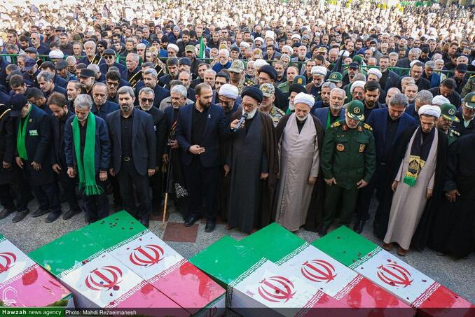 تشییع شهدای گمنام